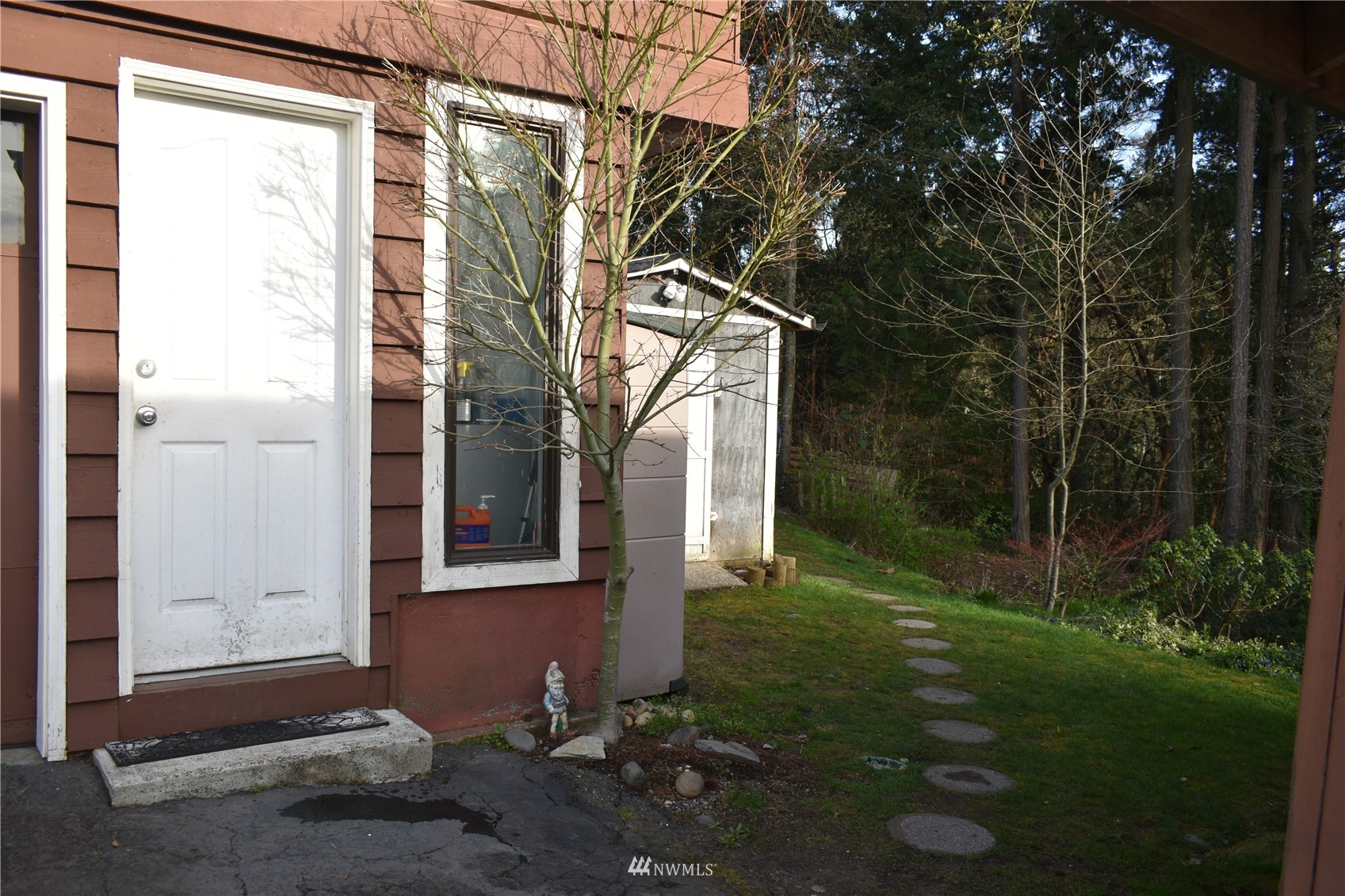 819 Sheridan Road Bremerton, WA 98310 - Photo 36 of 40 a view of a house with a yard