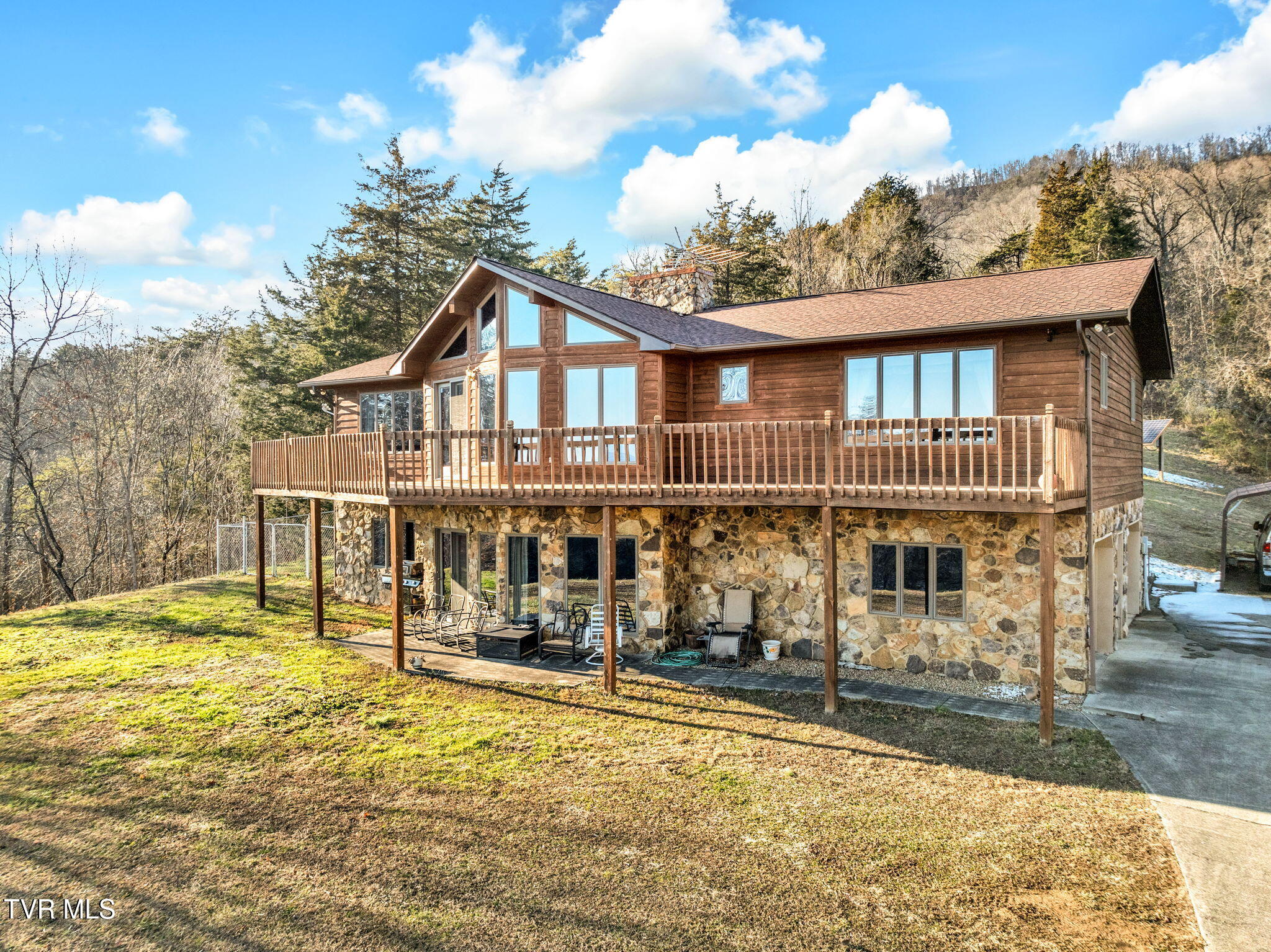 2480 Gap Mountain Road Greeneville, TN 37745 - Photo 1 of 67 4-web-or-mls-JH 20250116-010