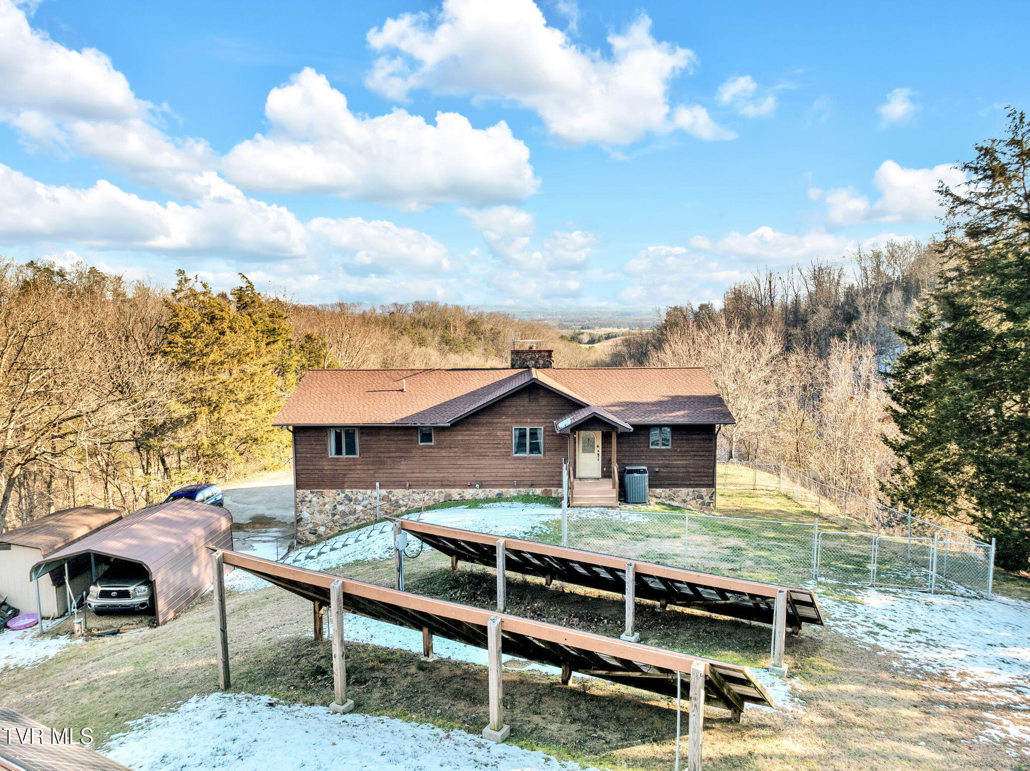 2480 Gap Mountain Road Greeneville, TN 37745 - Photo 36 of 67 10-web-or-mls-JH 20250116-031