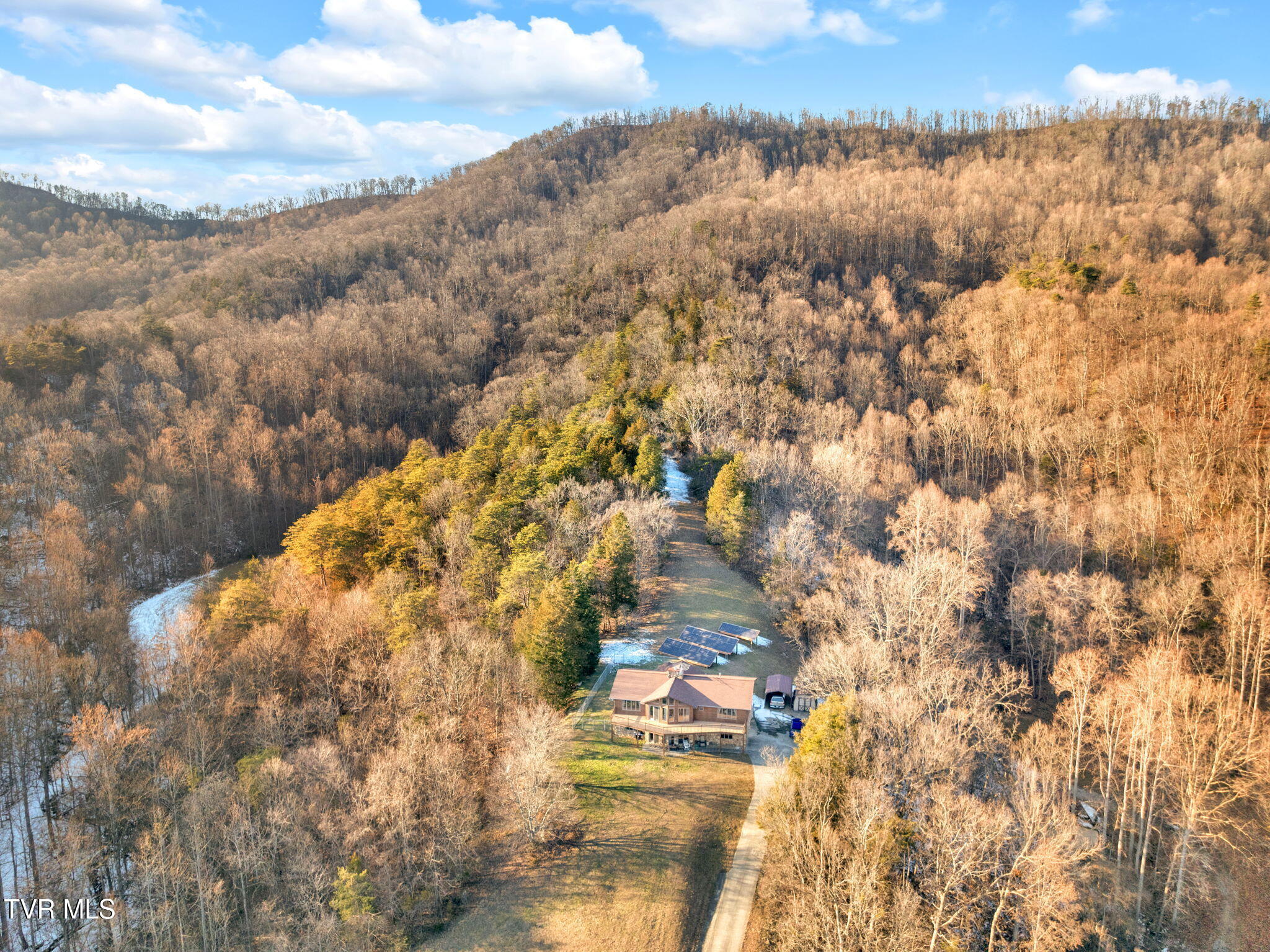 2480 Gap Mountain Road Greeneville, TN 37745 - Photo 41 of 67 53-web-or-mls-JH 20250116-169