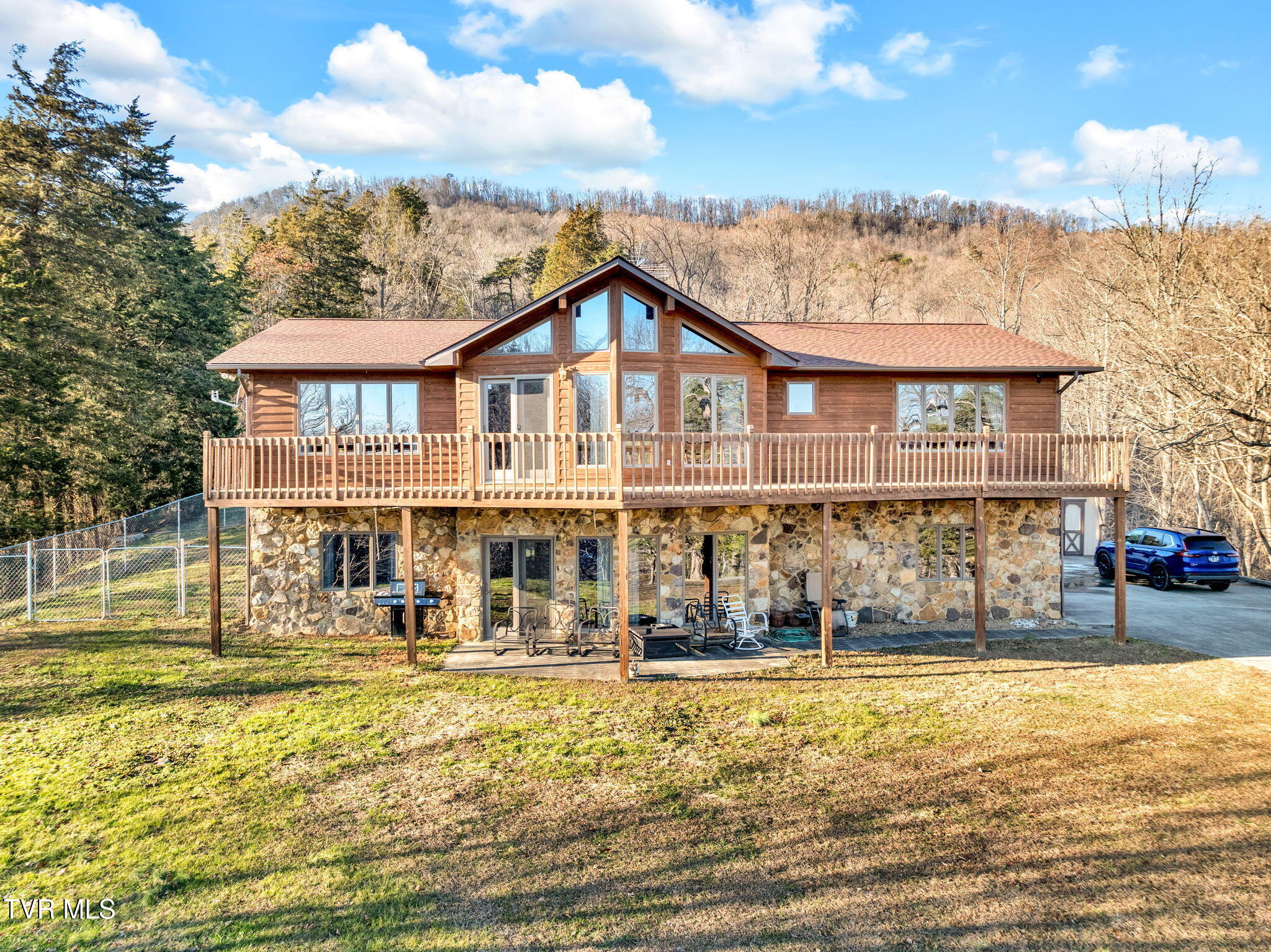 2480 Gap Mountain Road Greeneville, TN 37745 - Photo 49 of 67 1-web-or-mls-JH 20250116-016