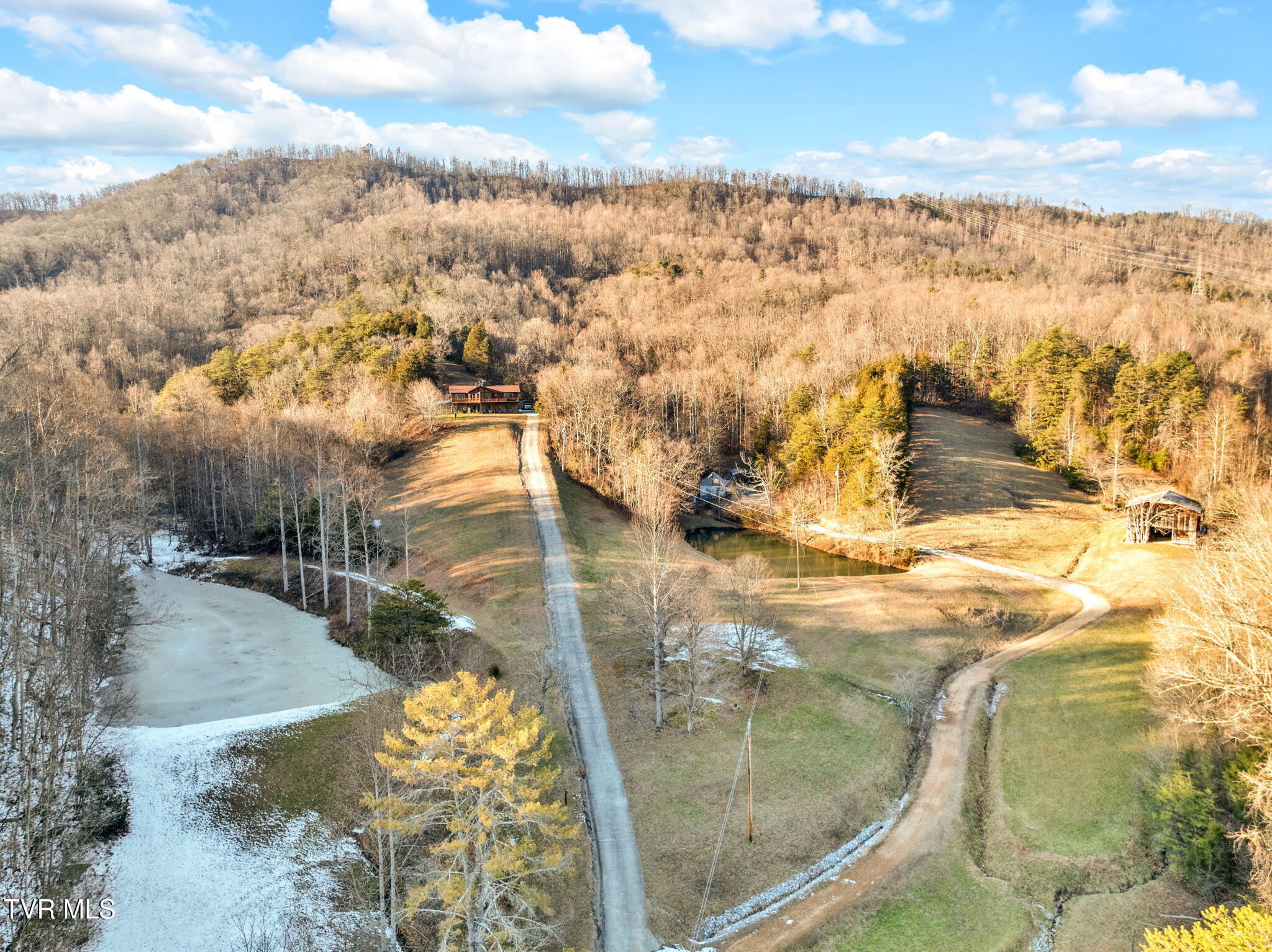 2480 Gap Mountain Road Greeneville, TN 37745 - Photo 58 of 67 29-web-or-mls-JH 20250116-094