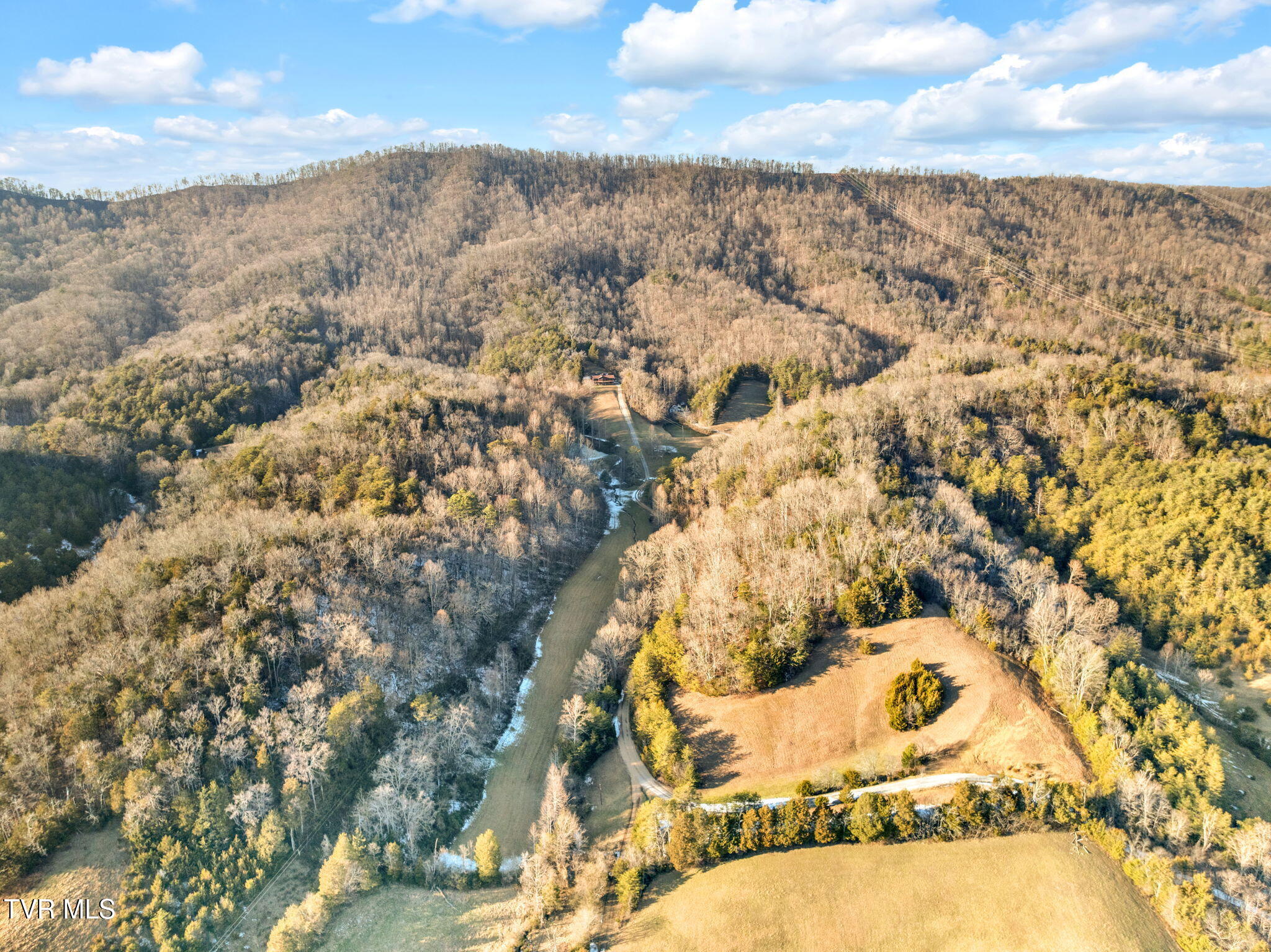 2480 Gap Mountain Road Greeneville, TN 37745 - Photo 59 of 67 31-web-or-mls-JH 20250116-100