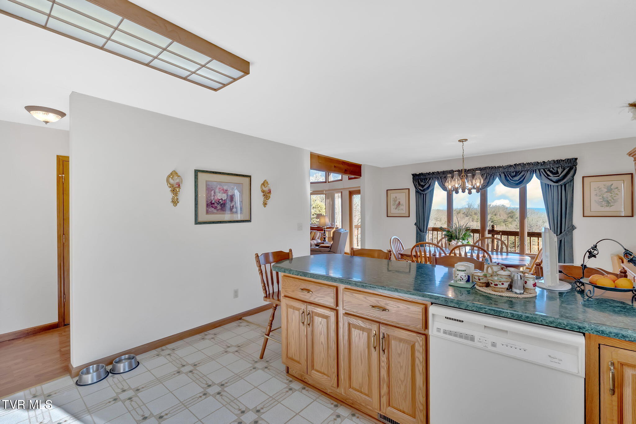 2480 Gap Mountain Road Greeneville, TN 37745 - Photo 6 of 67 30-web-or-mls-JH 20250116-097
