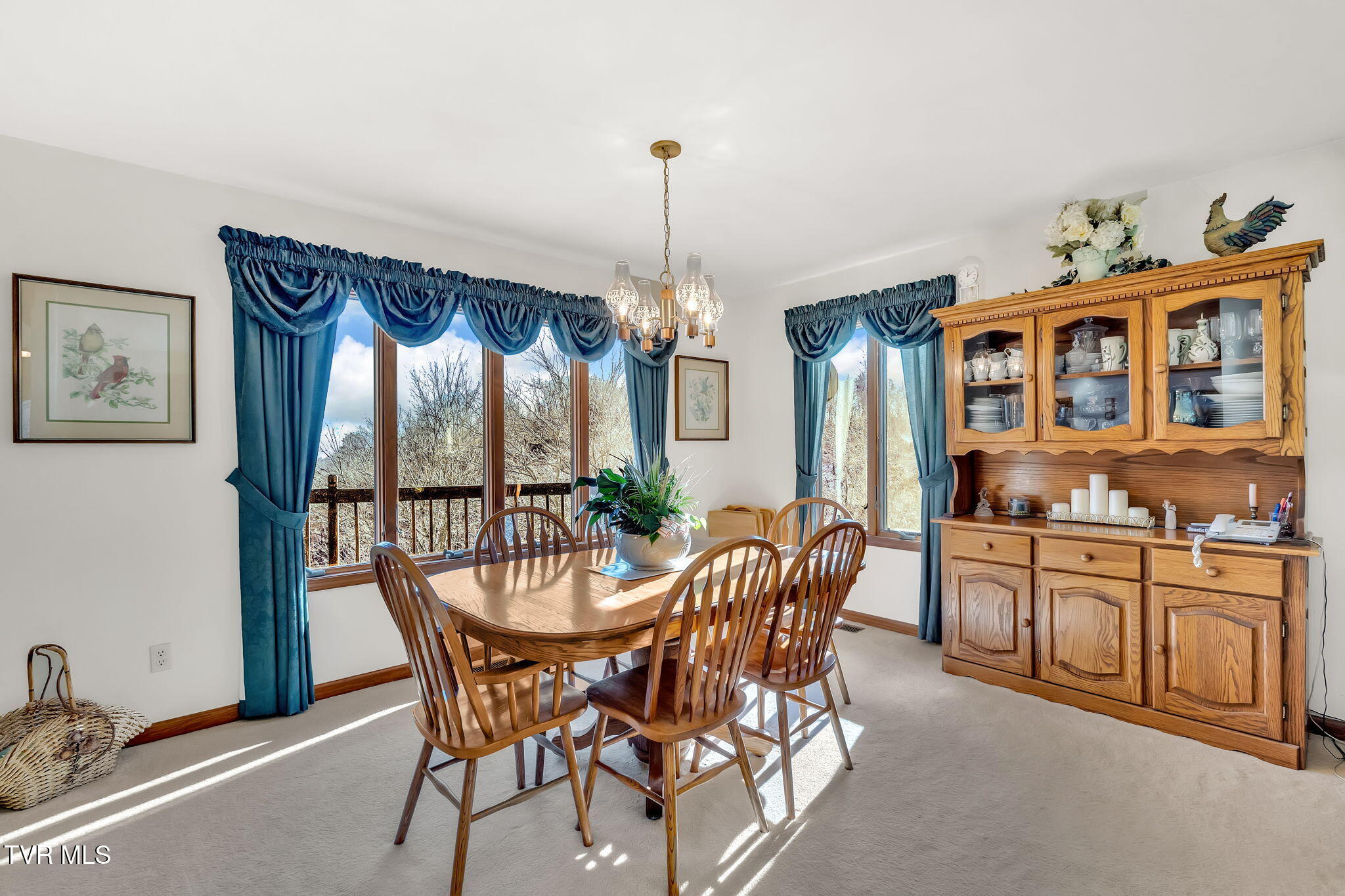 2480 Gap Mountain Road Greeneville, TN 37745 - Photo 7 of 67 26-web-or-mls-JH 20250116-082