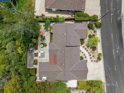 $1,880,000 | 61 Sullivan Drive, Moraga, CA 94556