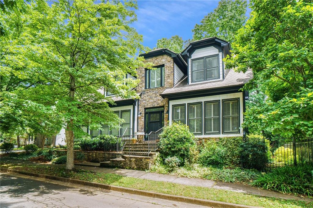 5 Glenn Court Decatur, GA 30030 - Photo 1 of 1 front view of a house