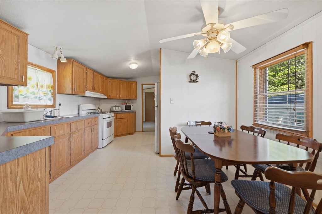 83 Clark Road, Unit 22 Shirley, MA 01464 - Photo 16 of 33 Gallery Image 16