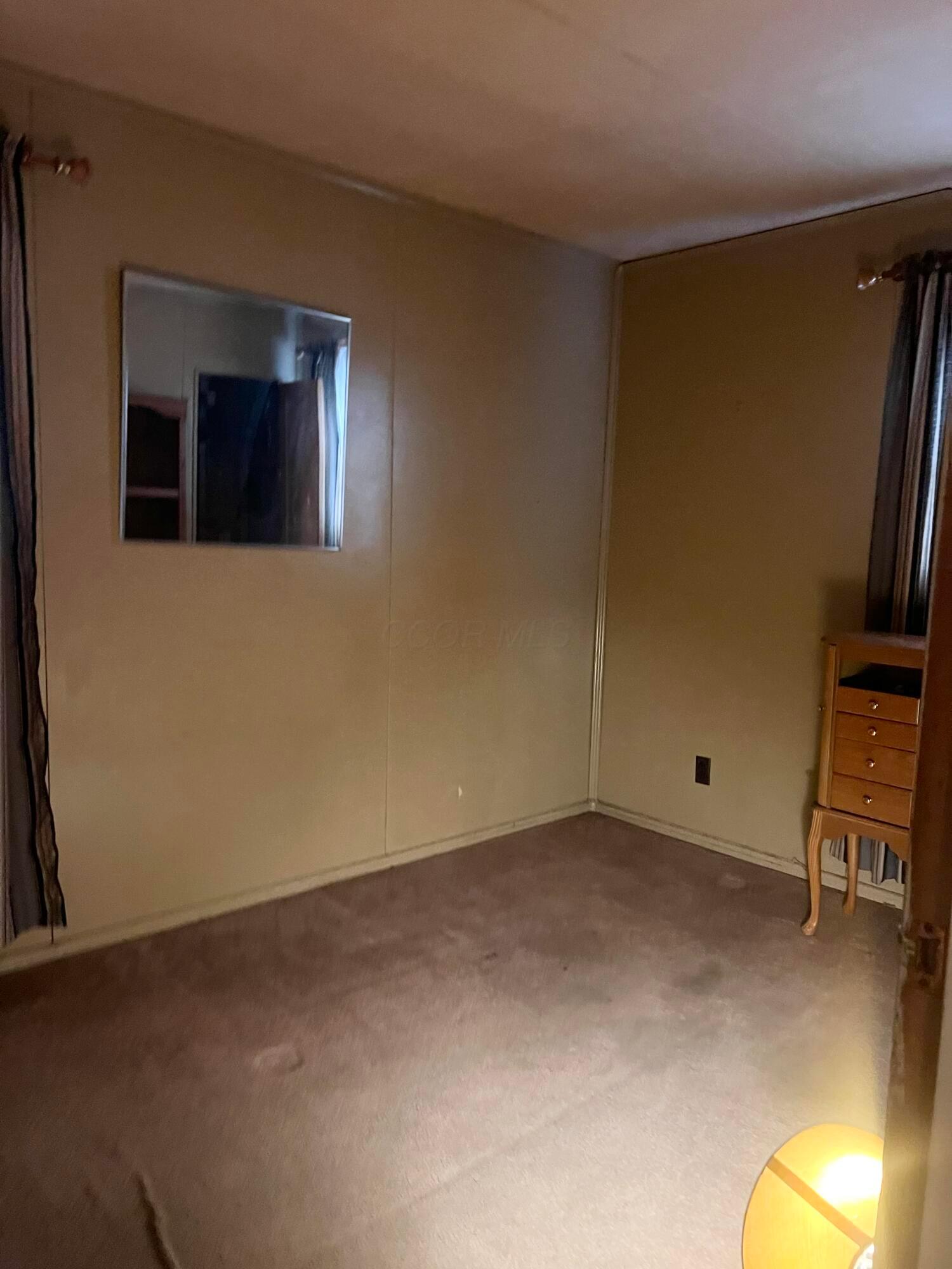 891 South Hampton Road Columbus, OH 43227 - Photo 6 of 10 Bedroom