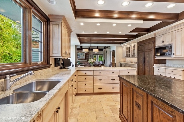 90 Hawthorne Road Barrington Hills, IL 60010 - Photo 21 of 73 Gallery Image 21