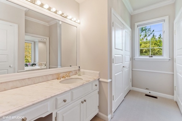 90 Hawthorne Road Barrington Hills, IL 60010 - Photo 36 of 73 Gallery Image 36