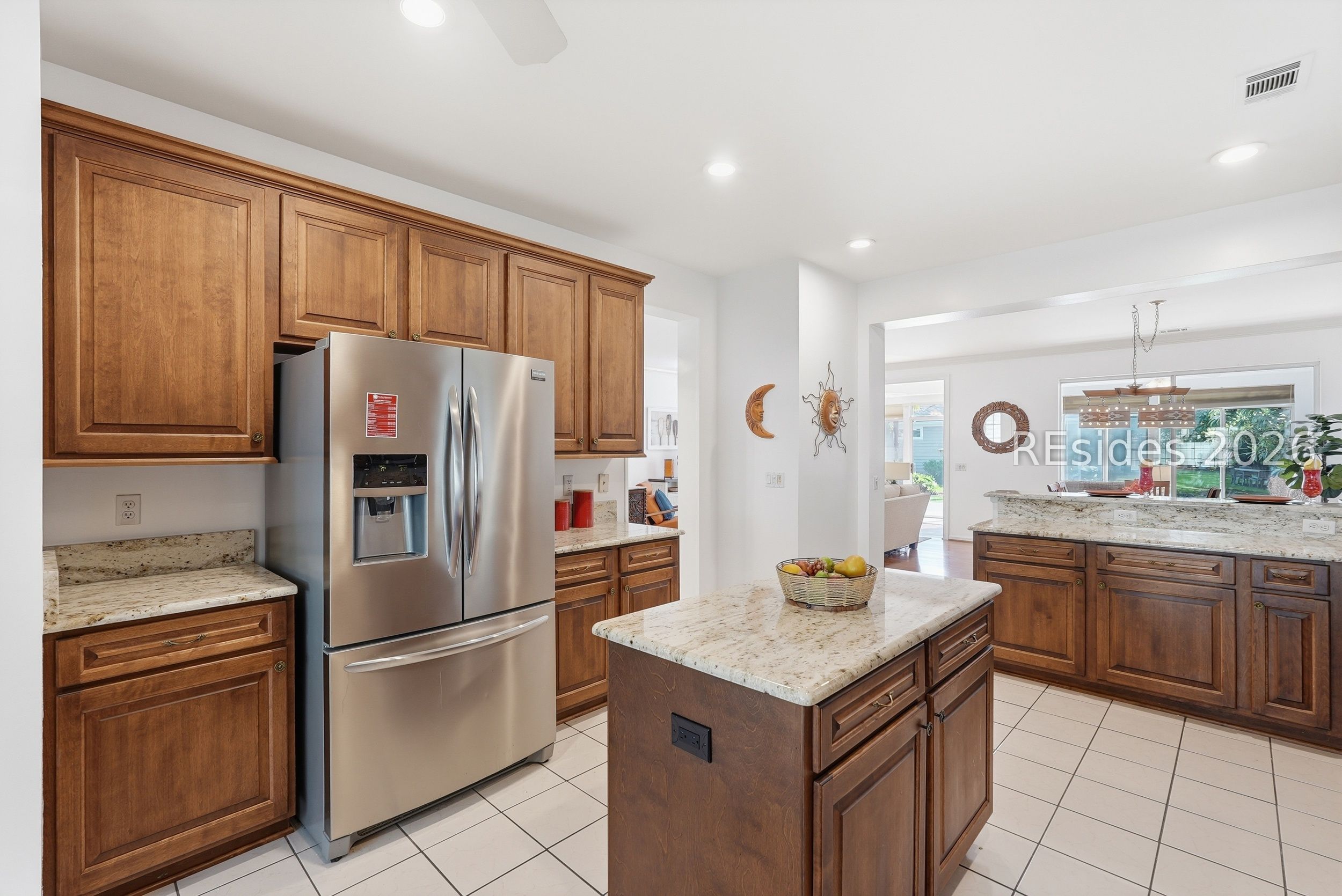 1 Caleb Court Bluffton, SC 29909 - Photo 20 of 70 Well-appointed kitchen with ample cabinetry.