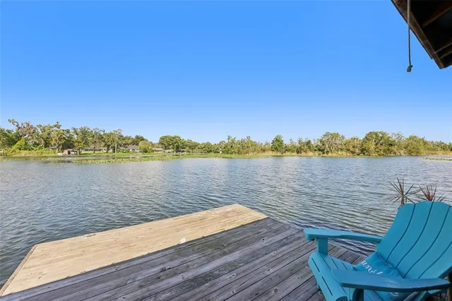 a view of a lake with houses