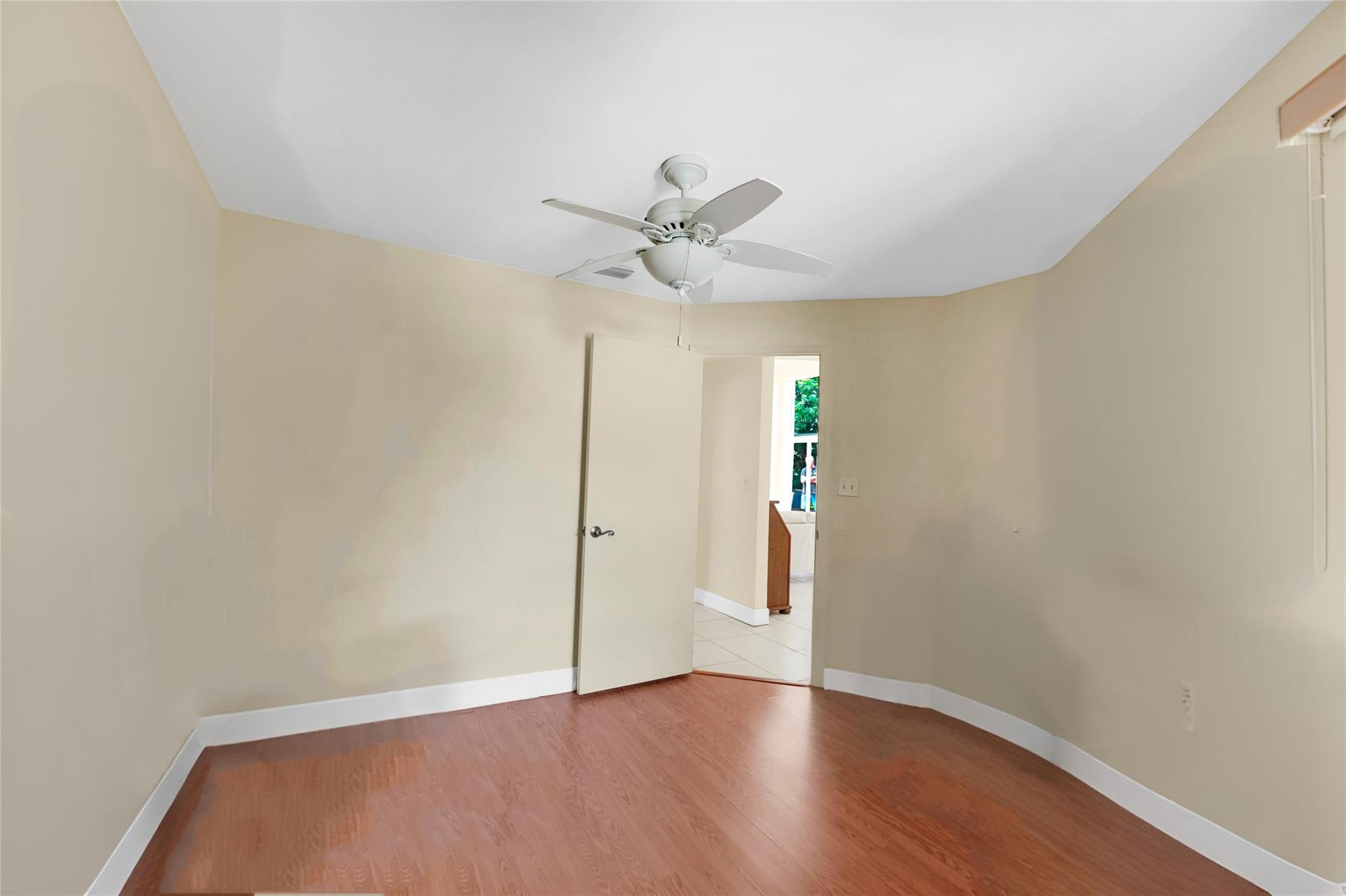 3130 North 38th Avenue Hollywood, FL 33021 - Photo 30 of 42 an empty room with a fan & a ceiling fan