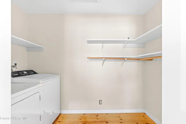 $1,325,000 | 17778 East Canary Creek Road, Cataldo, ID 83810