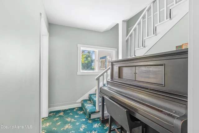 $1,325,000 | 17778 East Canary Creek Road, Cataldo, ID 83810