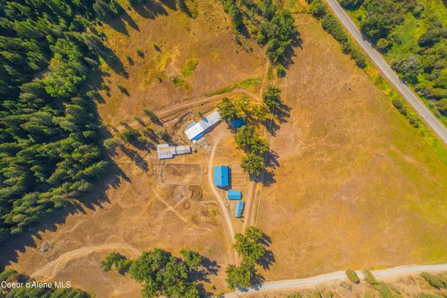 $1,325,000 | 17778 East Canary Creek Road, Cataldo, ID 83810