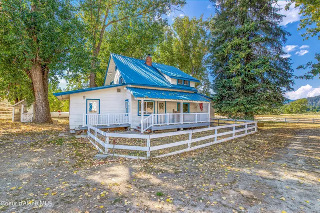 $1,325,000 | 17778 East Canary Creek Road, Cataldo, ID 83810