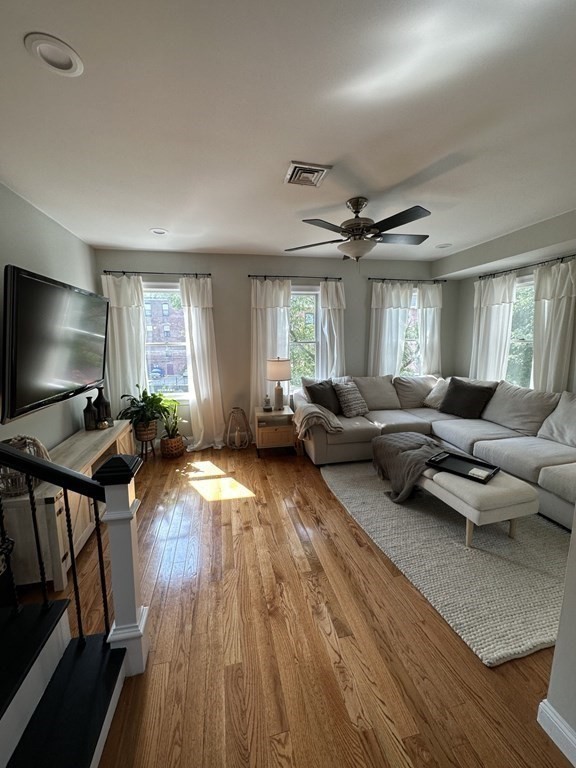 64 L Street Boston, MA 02127 - Photo 6 of 27