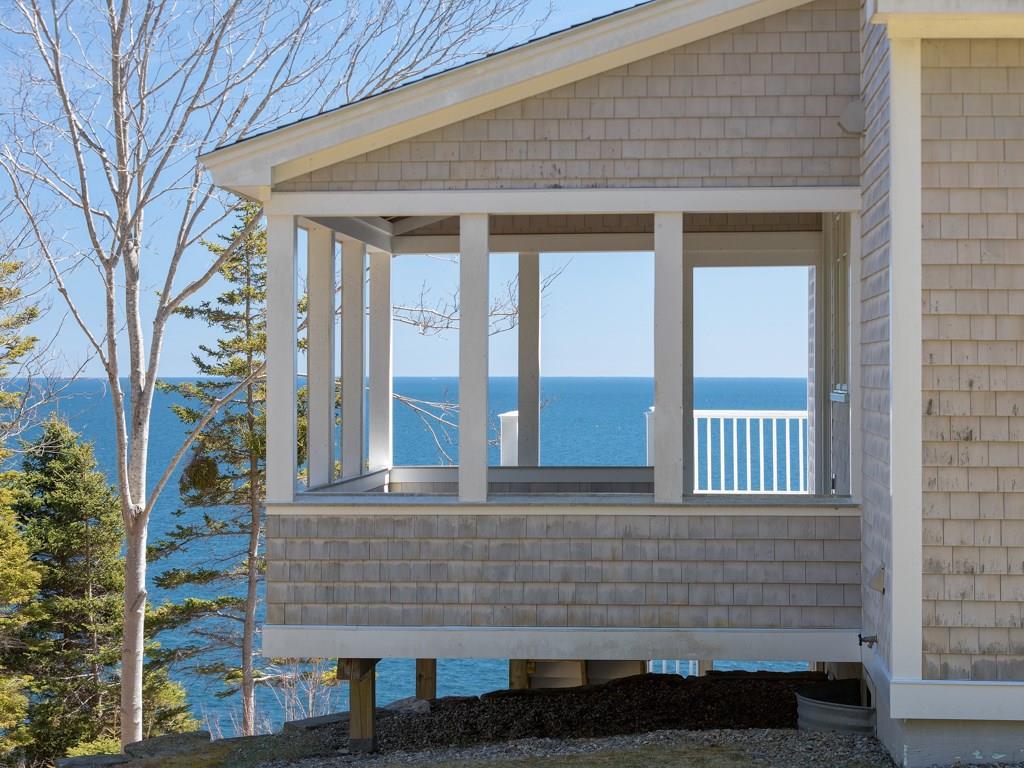 38 Yellow Head Road New Harbor, ME 04554 - Photo 7 of 35 Porch