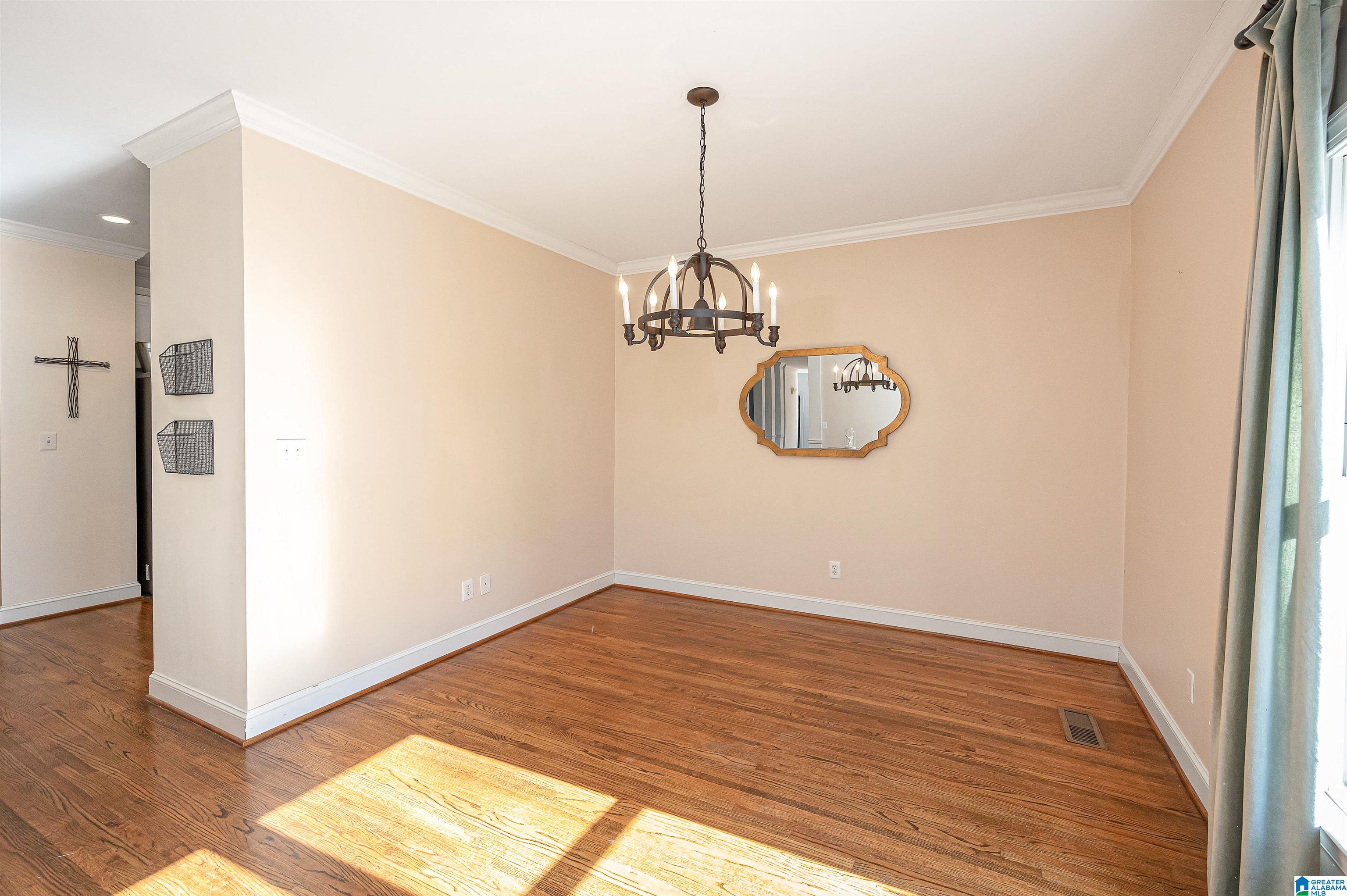 427 Conroy Circle Sterrett, AL 35147 - Photo 9 of 31