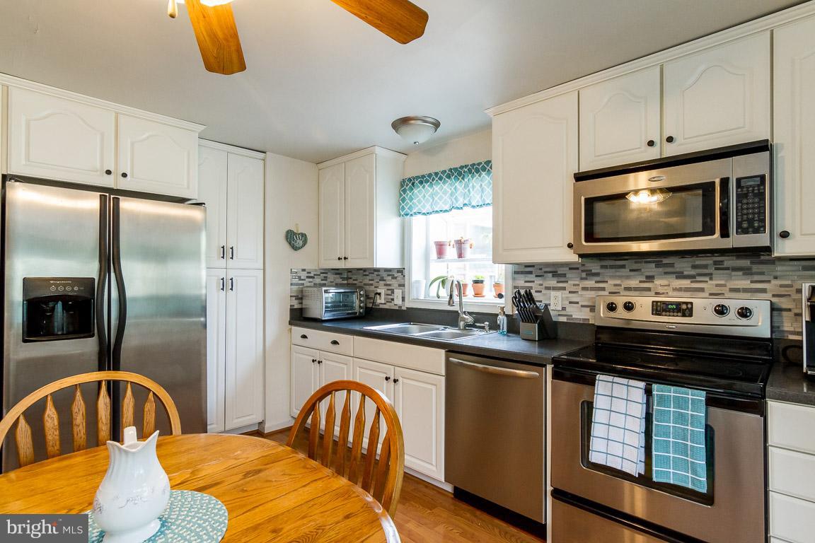 9296 Elk Run Road Catlett, VA 20119 - Photo 11 of 30 Kitchen