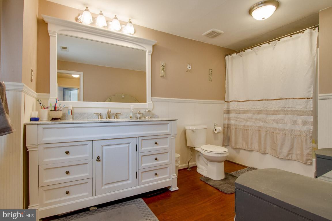 9296 Elk Run Road Catlett, VA 20119 - Photo 20 of 30 Bath