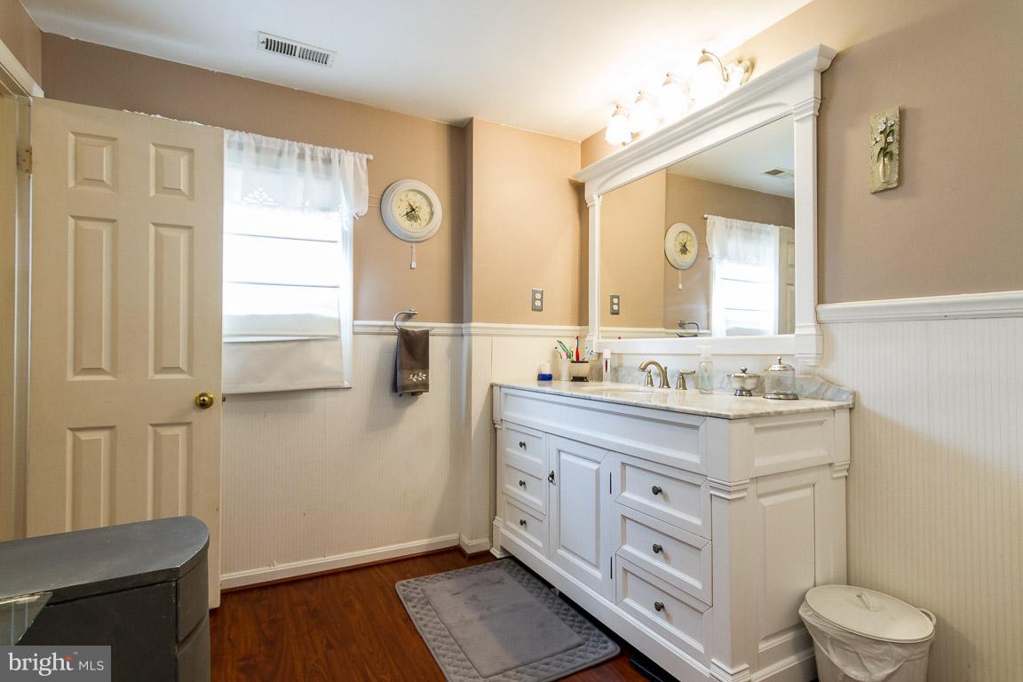 9296 Elk Run Road Catlett, VA 20119 - Photo 21 of 30 Bath