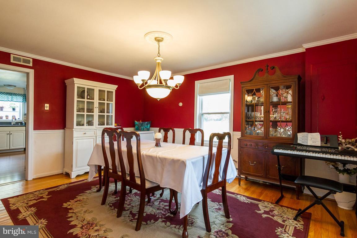 9296 Elk Run Road Catlett, VA 20119 - Photo 7 of 30 Dining Room