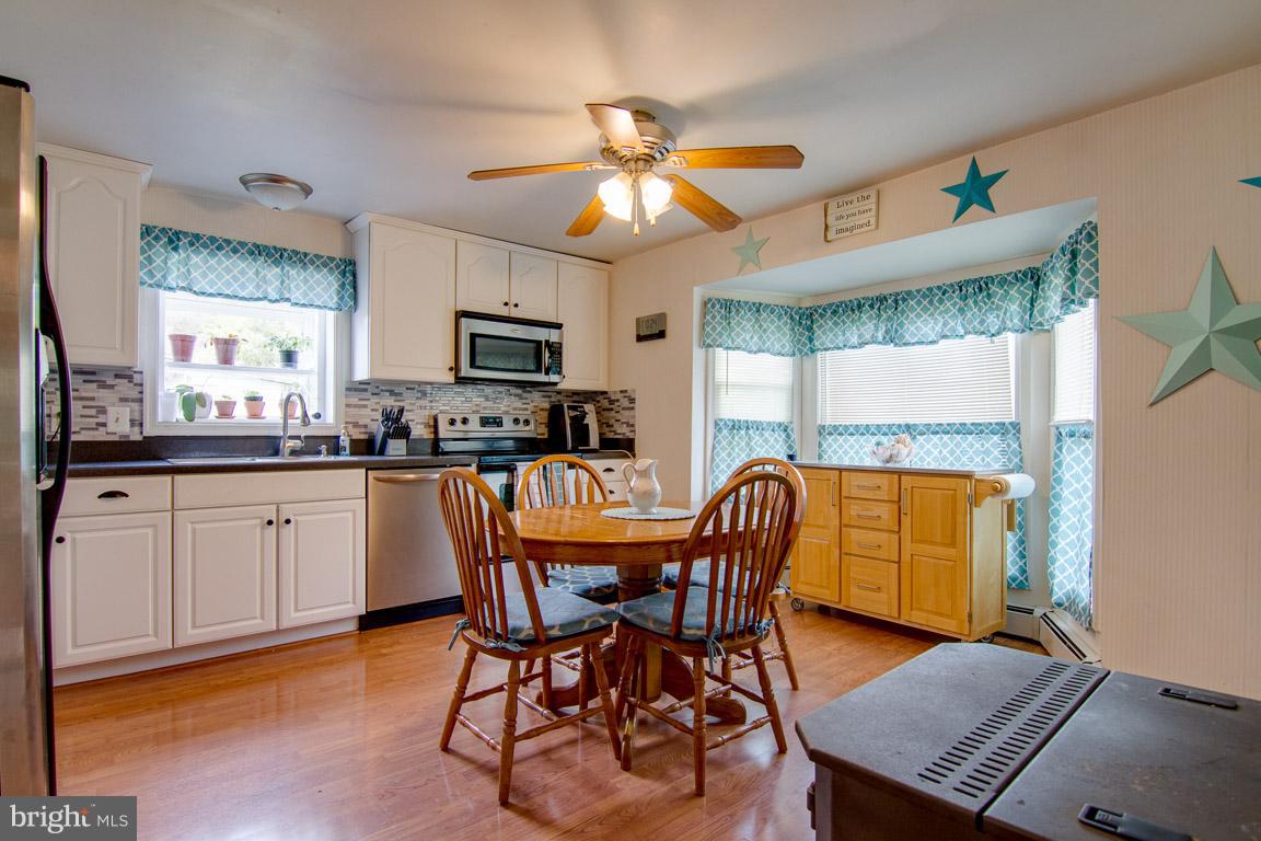 9296 Elk Run Road Catlett, VA 20119 - Photo 8 of 30 Kitchen