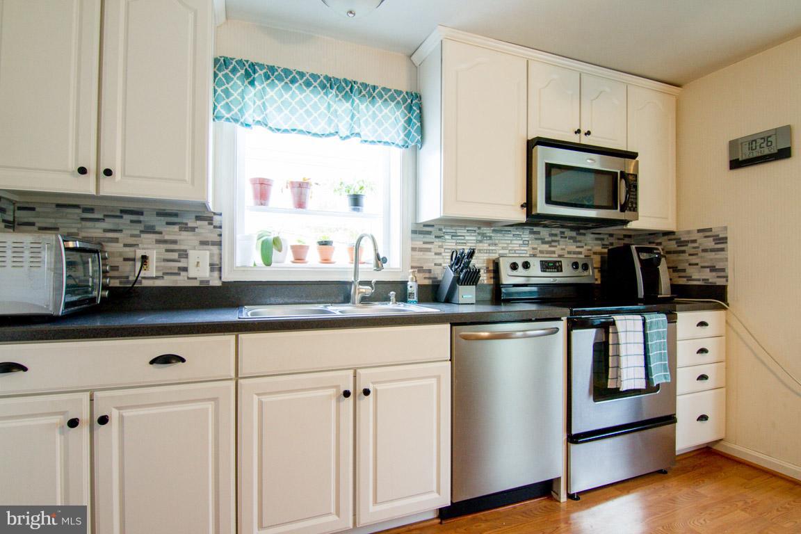 9296 Elk Run Road Catlett, VA 20119 - Photo 10 of 30 Kitchen