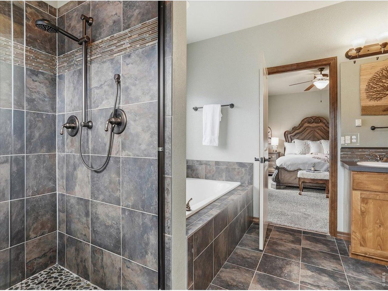 2565 Davis Ranch Road Bellvue, CO 80512 - Photo 32 of 50 Primary Full Bath With Walk In Shower, Soaking Tub, Double Vanilty