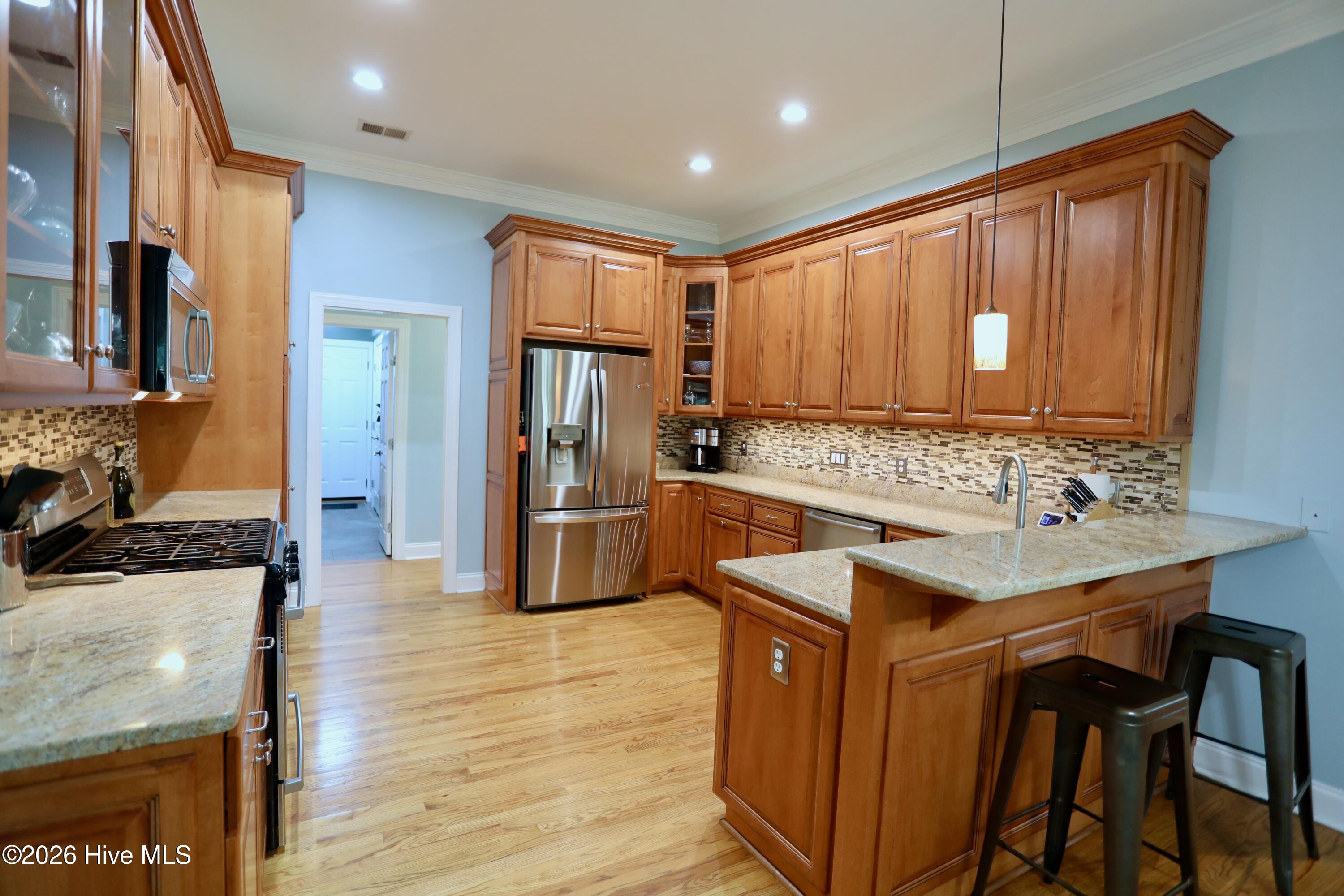 129 Beacon Ridge Drive West End, NC 27376 - Photo 16 of 73 Eat In Kitchen w/ Breakfast Bar