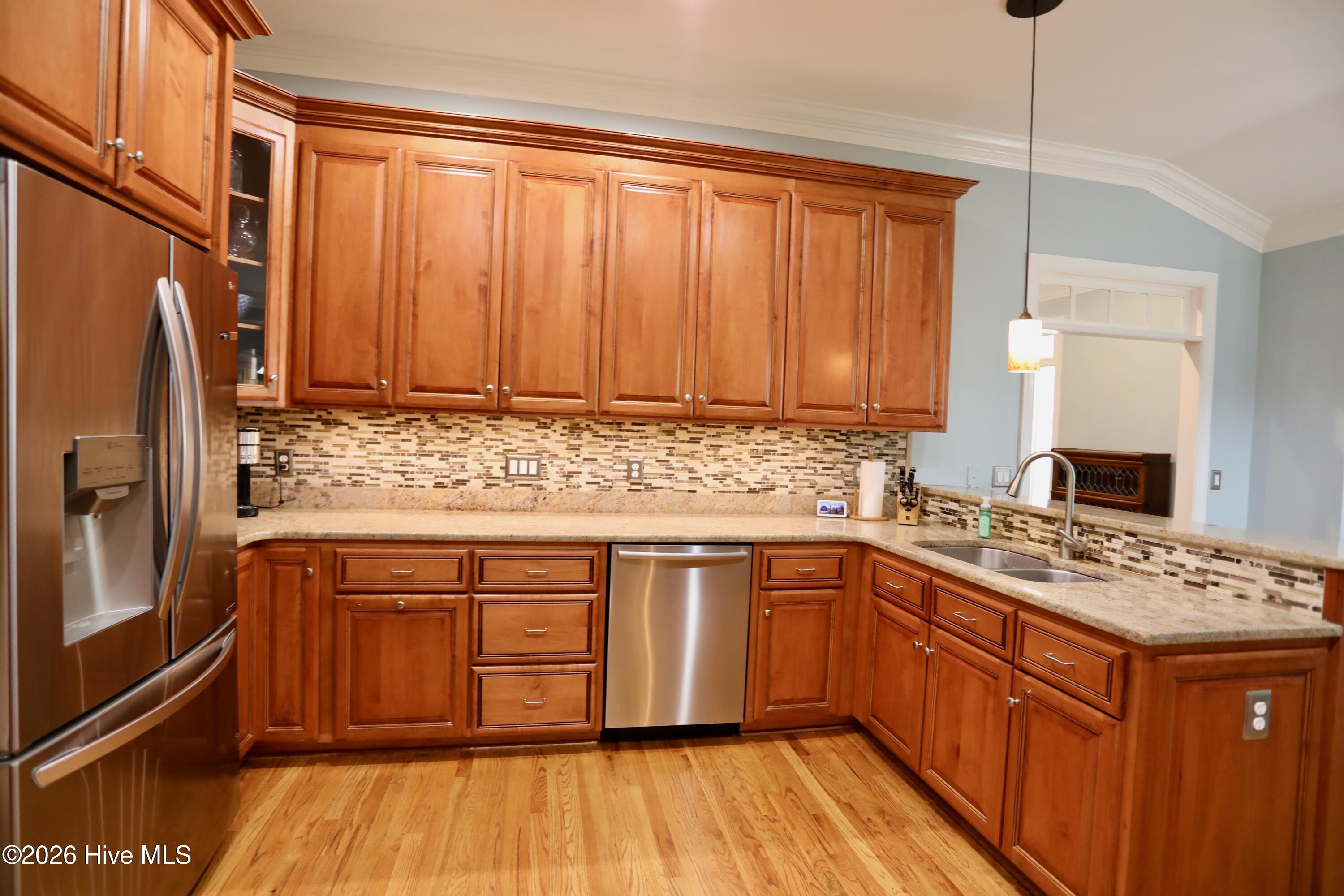 129 Beacon Ridge Drive West End, NC 27376 - Photo 18 of 73 Tile Backsplash