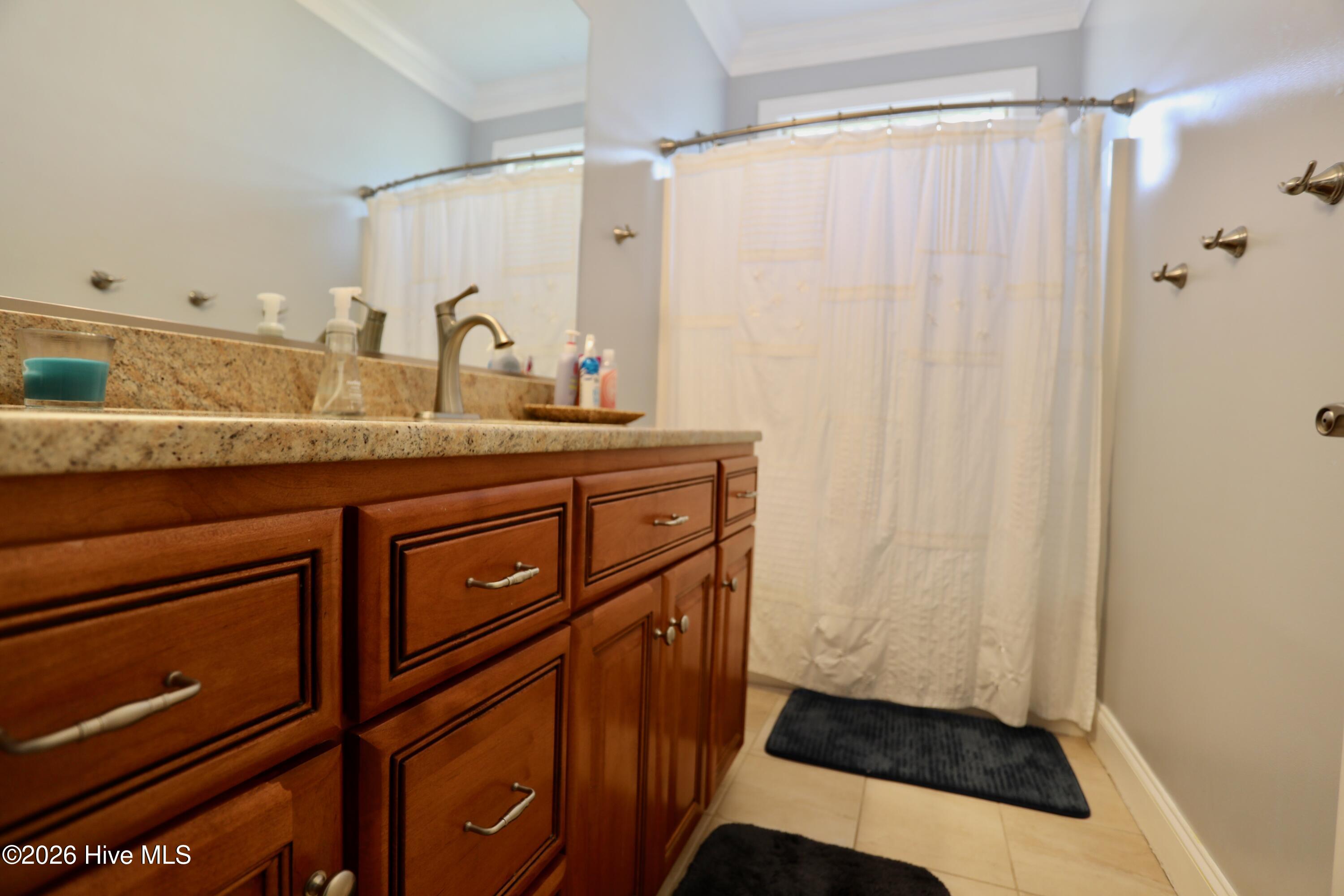 129 Beacon Ridge Drive West End, NC 27376 - Photo 33 of 73 Guest BR Bath