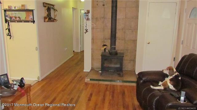 319 Ash Road Tuckerton, NJ 08087 - Photo 7 of 12 GetMedia (6)