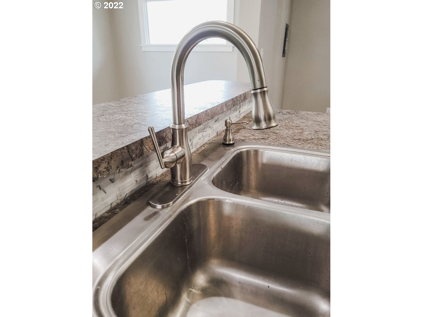324 Northwest 9th Street Pendleton, OR 97801 - Photo 14 of 24 a close view of sink