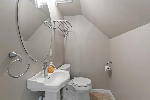 $180,000 | 612 North Clinton Street, Adrian, MI 49221