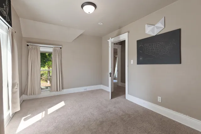 $180,000 | 612 North Clinton Street, Adrian, MI 49221