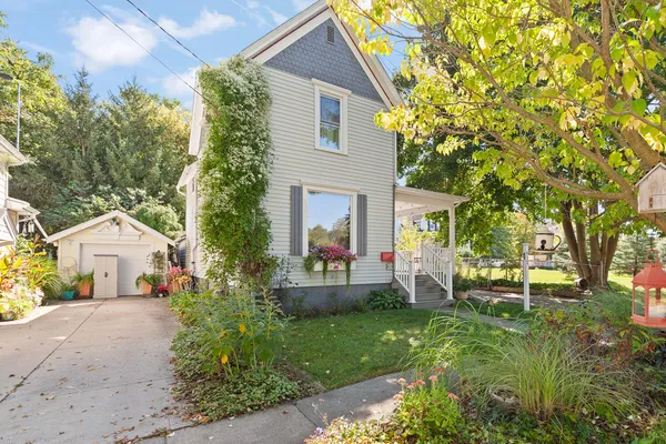 $180,000 | 612 North Clinton Street, Adrian, MI 49221