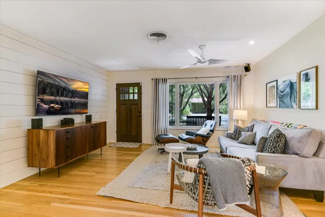 $1,100,000 | 1600 Larkwood Drive, Austin, TX 78723