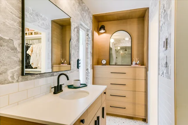 $1,100,000 | 1600 Larkwood Drive, Austin, TX 78723