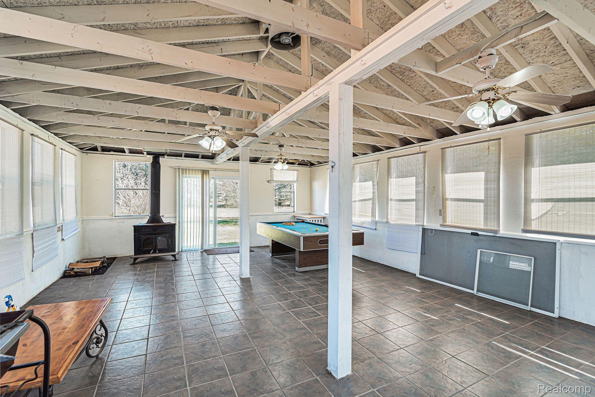 10104 White Road Linden, MI 48451 - Photo 17 of 24 Gallery Image 17