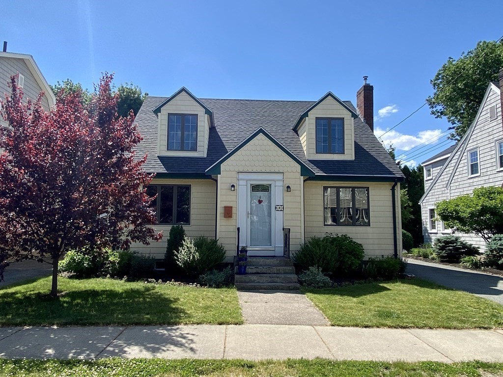 41 Hobomack Road Quincy, MA 02169 - Photo 2 of 42 Gallery Image 2