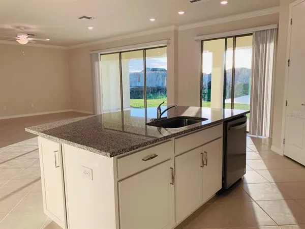 $2,800 | 10738 Green Harvest Dr., Riverview, FL 33578