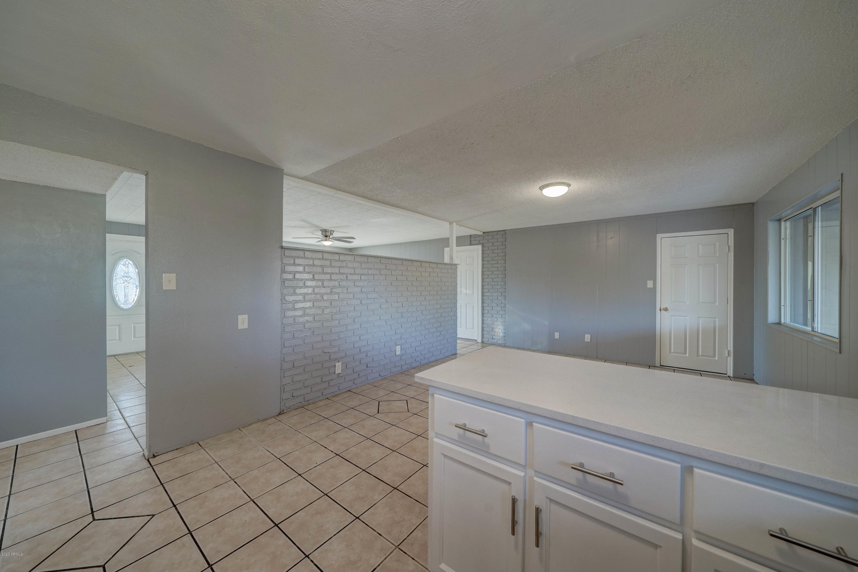 5320 West Osborn Road Phoenix, AZ 85031 - Photo 10 of 26 5320 W Osborn-10