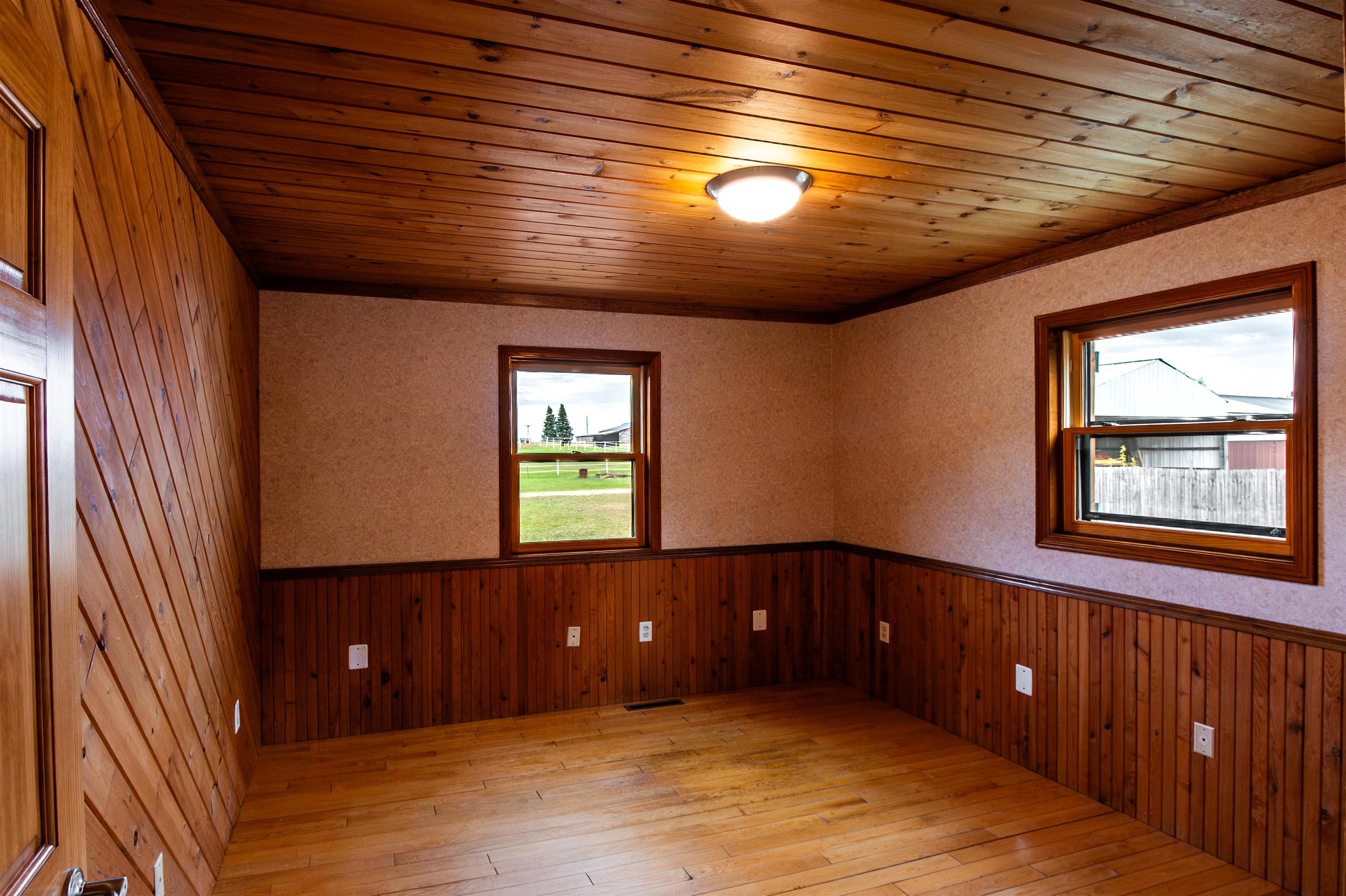 13331 Pine Road Suring, WI 54174 - Photo 9 of 36