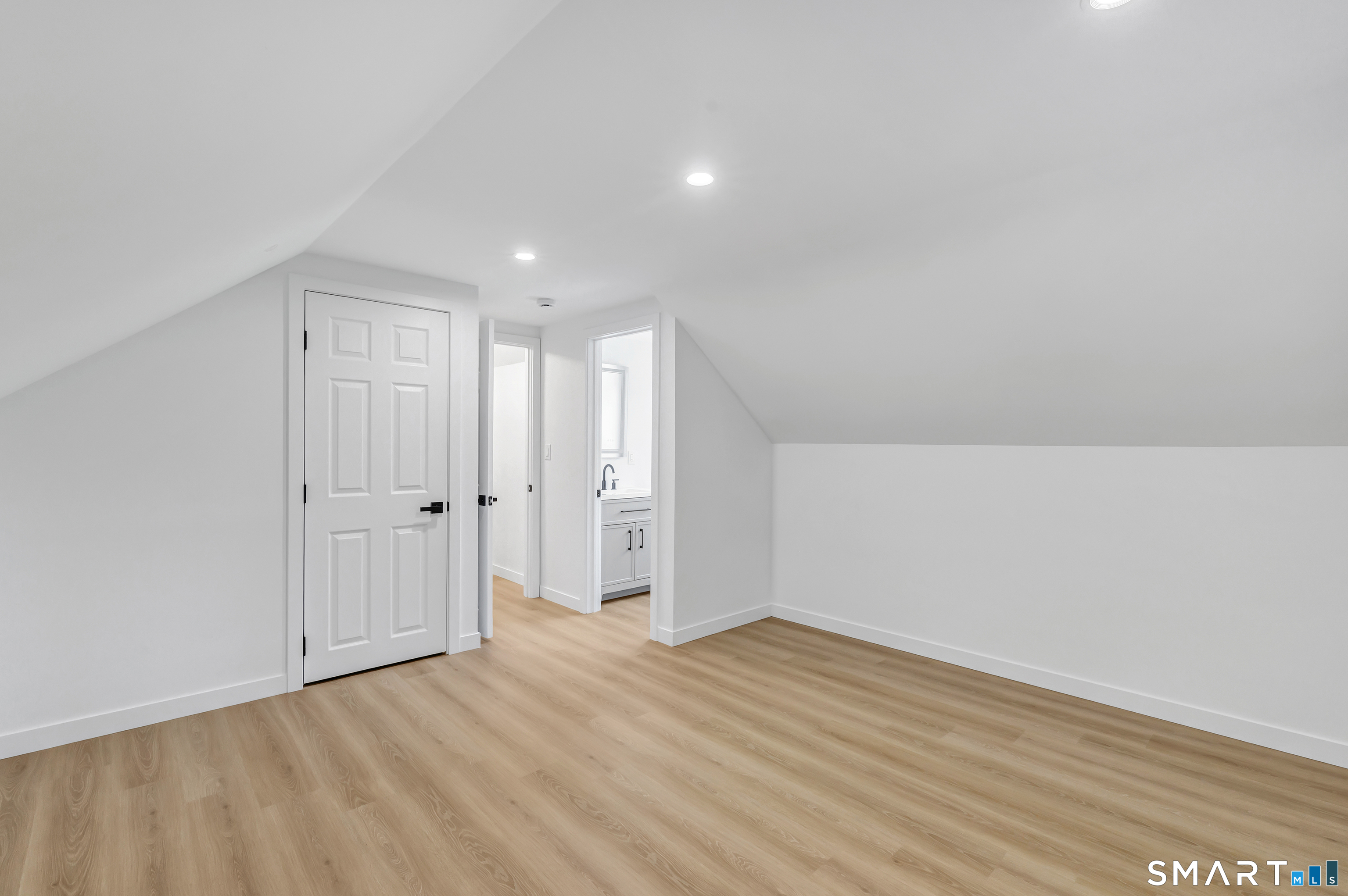 602 Fan Hill Road Monroe, CT 06468 - Photo 24 of 38