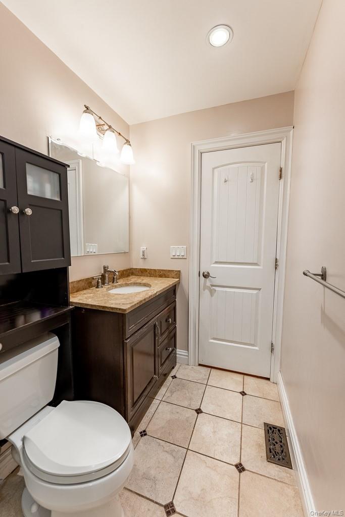 22 Oakbrook Road Ossining, NY 10562 - Photo 26 of 47