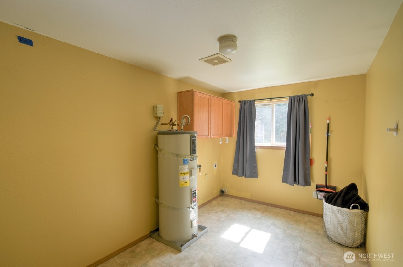 8910 Hunter Point Road Northwest Olympia, WA 98502 - Photo 27 of 31
